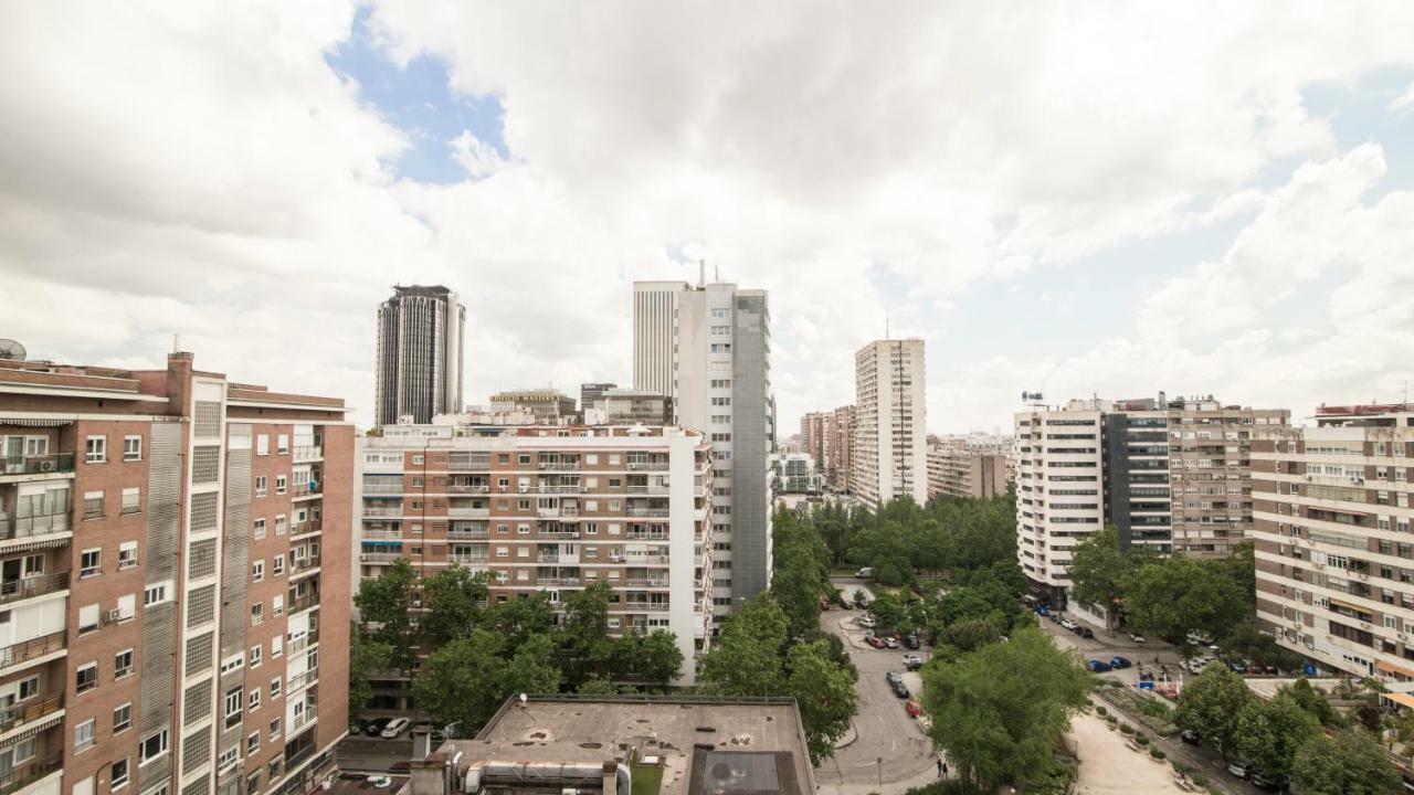 Elegant Retreat Business District Bernabeu Apartment Madrid Exterior photo