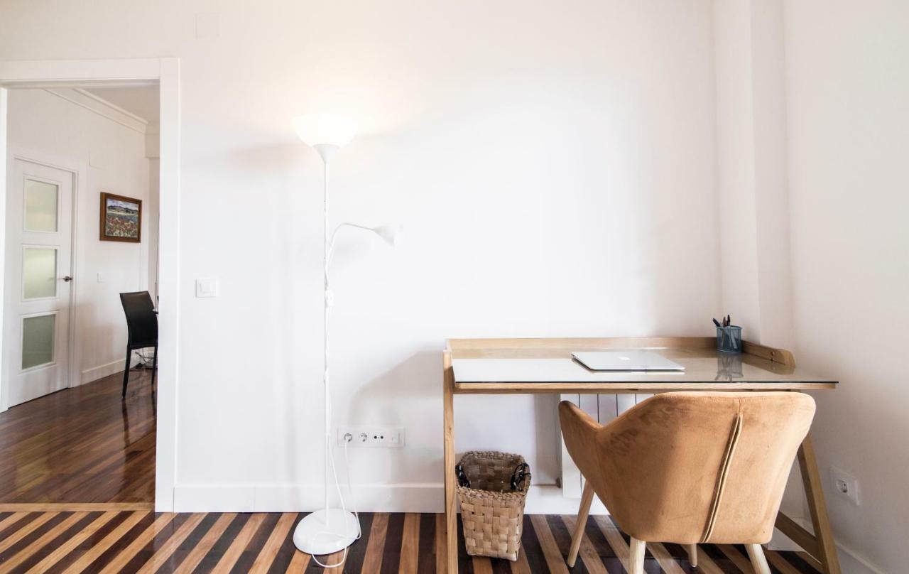 Elegant Retreat Business District Bernabeu Apartment Madrid Exterior photo